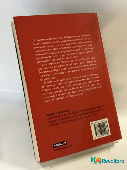 Foto 2 de Una Maestra en Katmandú de Vicki Subirana, libro de segunda mano