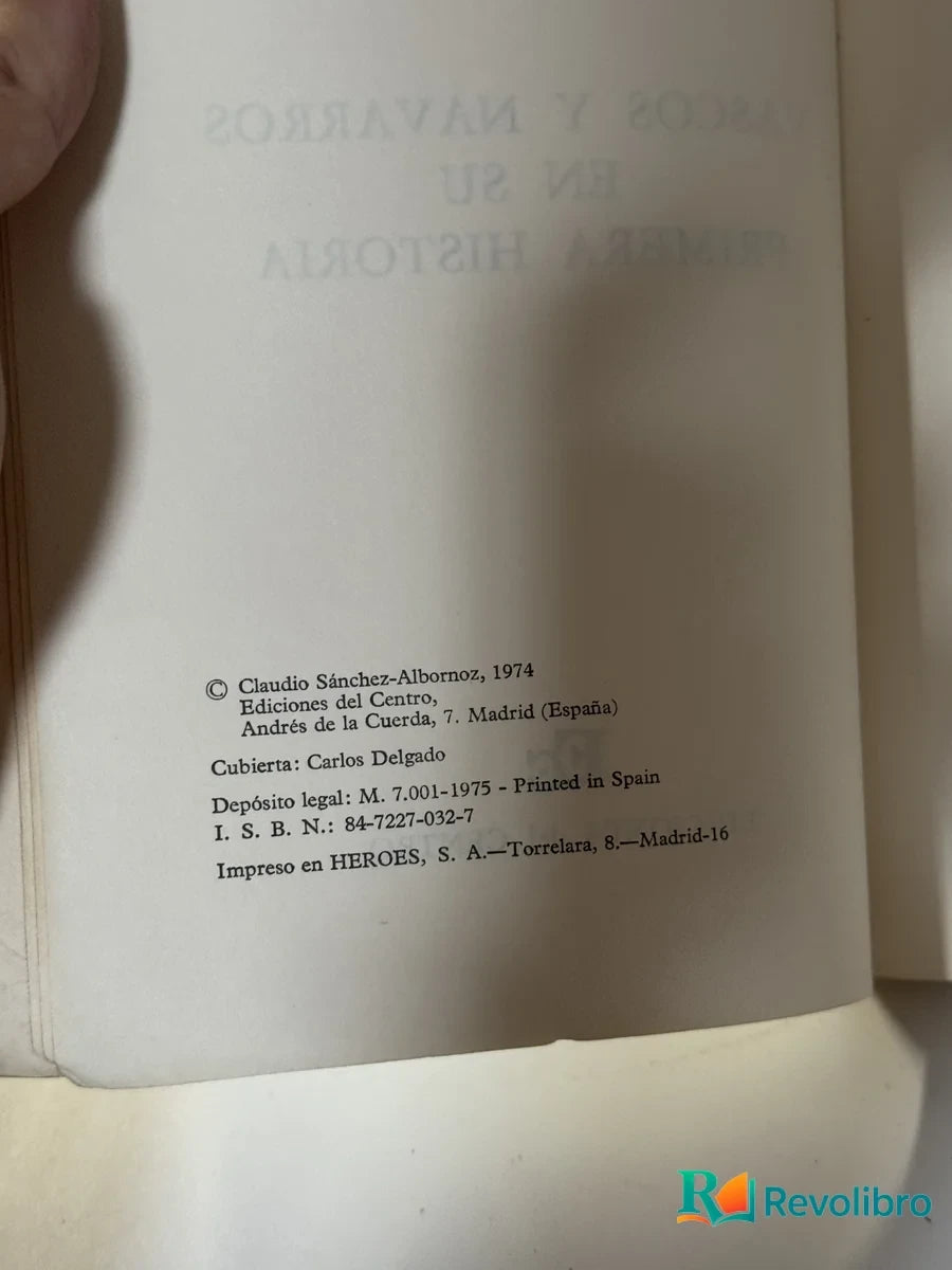 Foto 2 de Vascos y navarros en su primera historia de Claudio Sanchez-Albornoz, libro de segunda mano